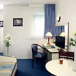 Zenitude Hotel-residences Bordeaux Aeroport Lägenhetshotell 3*