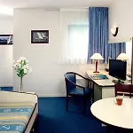 Zenitude Hotel-residences Bordeaux Aeroport Апарт-отель 3*