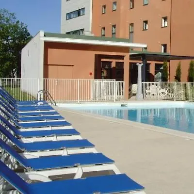 Zenitude Hotel-residences Bordeaux Aeroport 3* Мериньяк