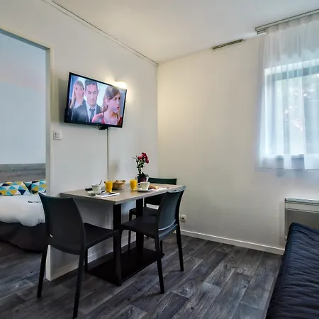 Zenitude Hotel-residences Bordeaux Aeroport 3*