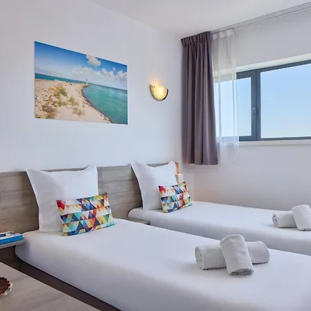 Zenitude Hotel-residences Bordeaux Aeroport Апарт-отель 3*