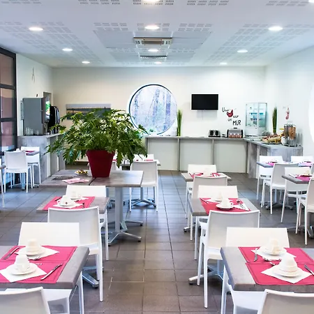 Zenitude Hotel-residences Bordeaux Aeroport 3*