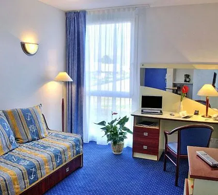Zenitude Hôtel-résidences Bordeaux Aéroport 3*
