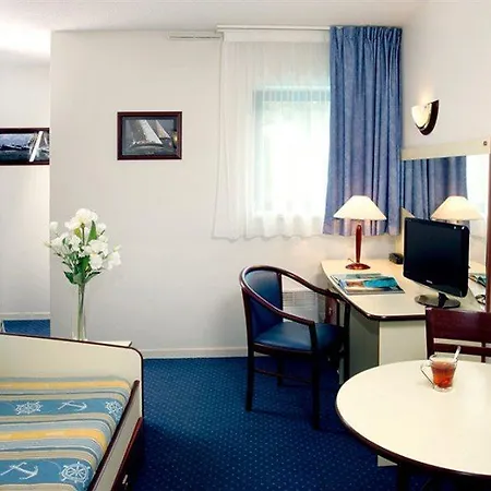 Zenitude Hotel-residences Bordeaux Aeroport アパートホテル 3*