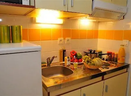 Zenitude Hotel-residences Bordeaux Aeroport Апарт-отель 3*