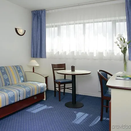 Апарт-отель Zenitude Hotel-residences Bordeaux Aeroport 3*